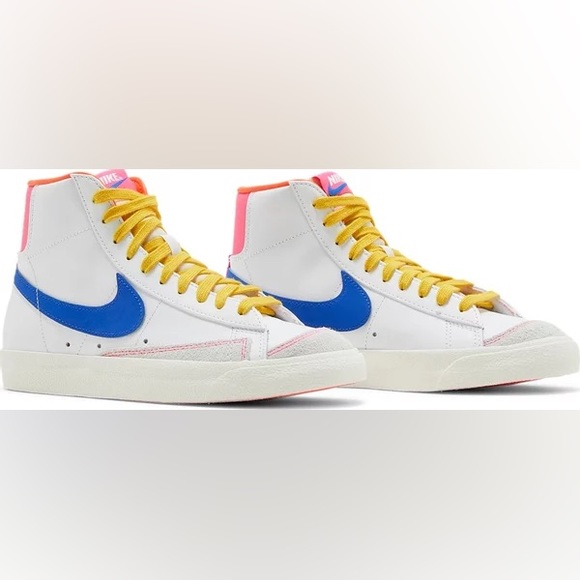 Nike Women’s Blazer Mid '77 'ACG' in White/Pink/Crimson/Blue, Size 9.5 - Picture 7 of 14
